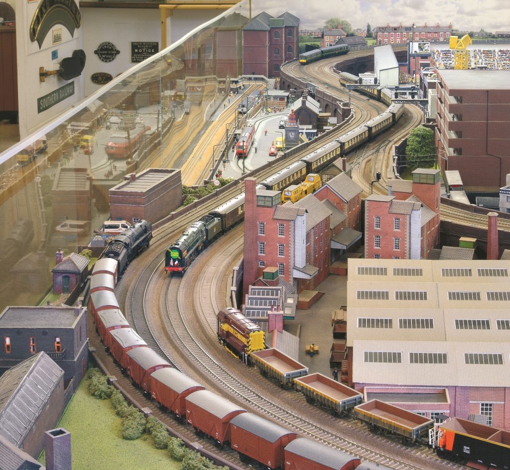 jools holland train set